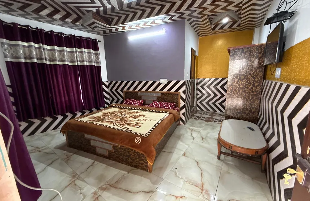 Hotel Pine View-1