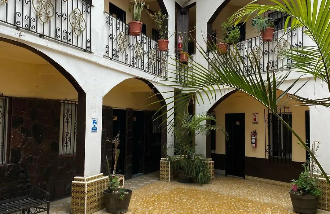 Hotel Yolanda-1