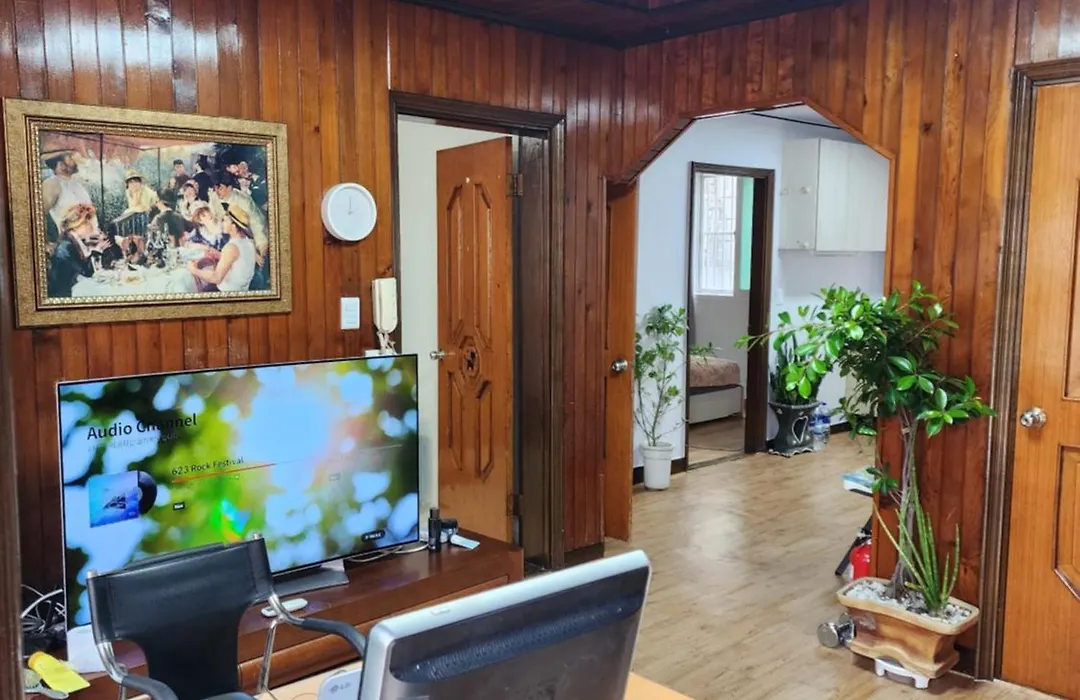 Disco Pangpang Guesthouse 외국인전용-1