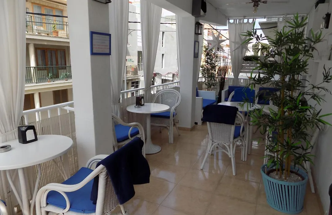Hostal Villa Maruja-1