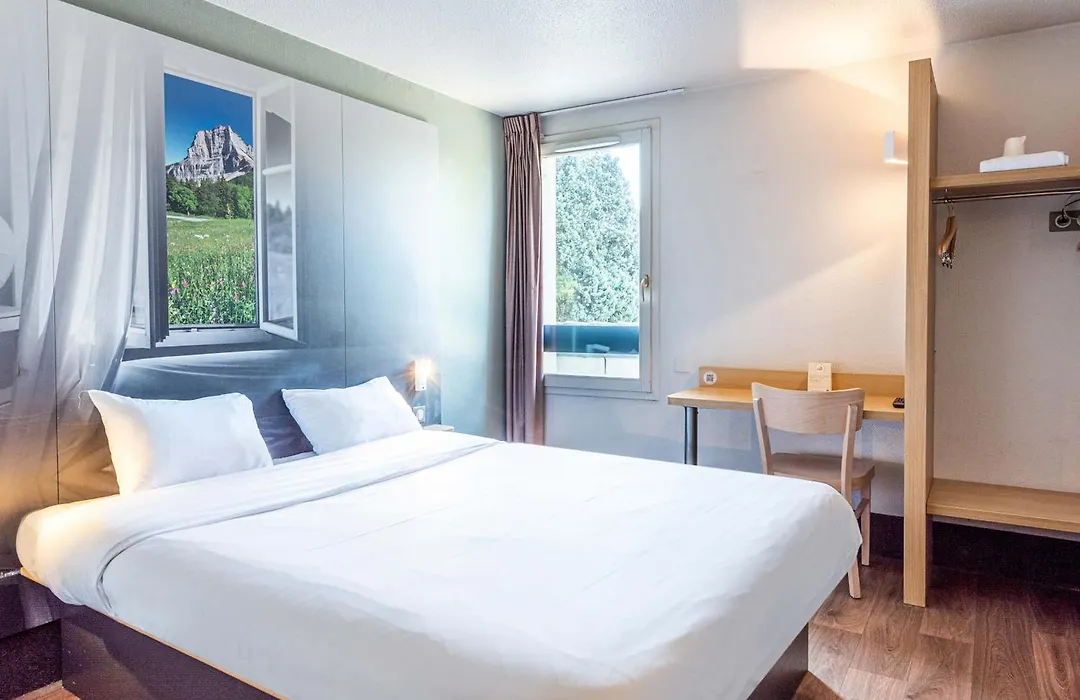 B&B Hotel Chambery La Cassine-1