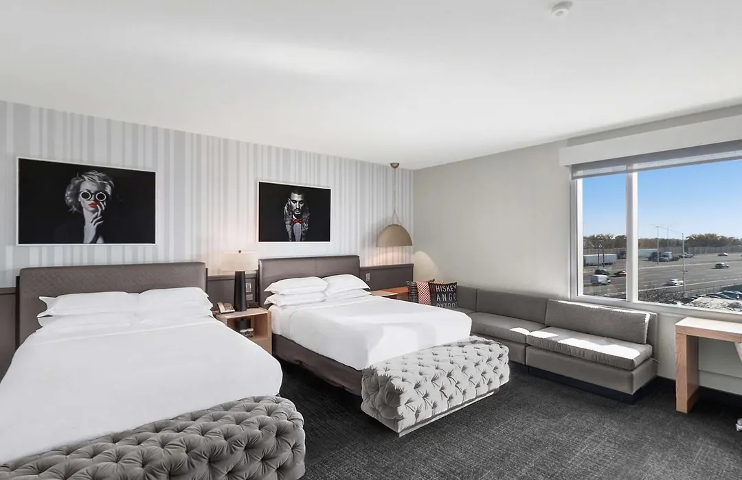 The Rose Chicago, Tapestry Collection By Hilton-1
