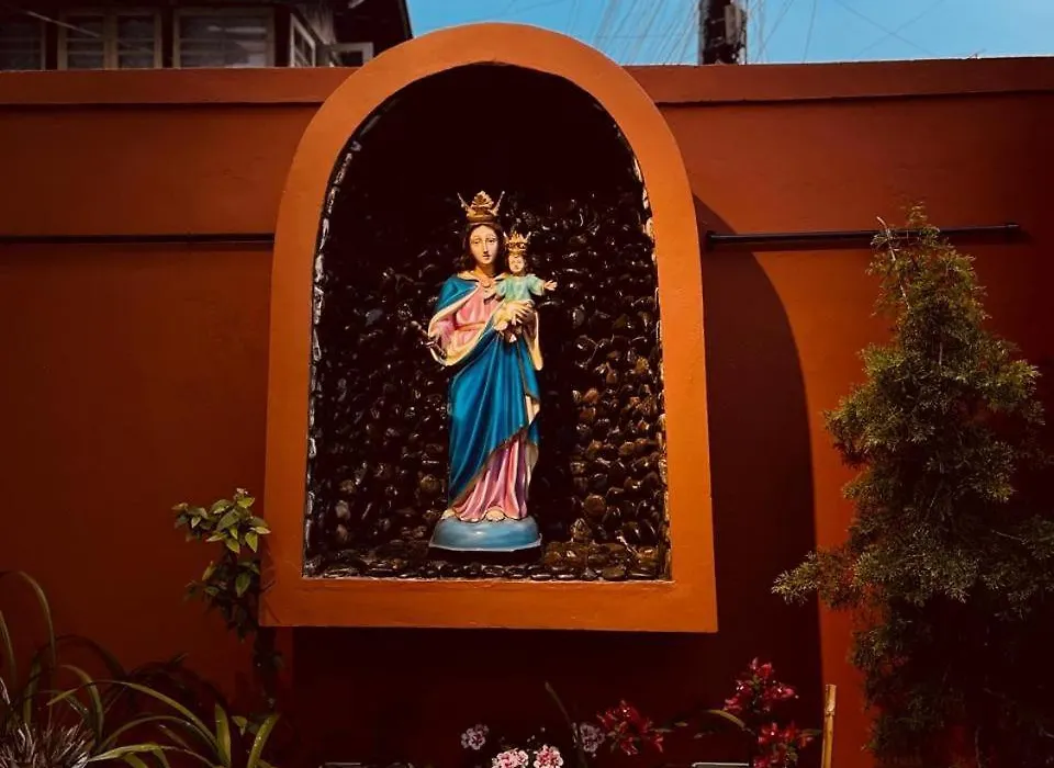 Divina Amore Guest House-1