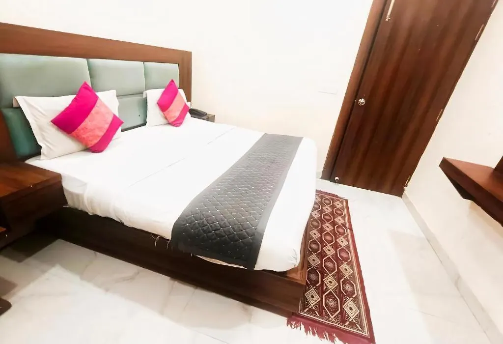 Hotel Konark A Family Stay Aerocity New Delhi-1