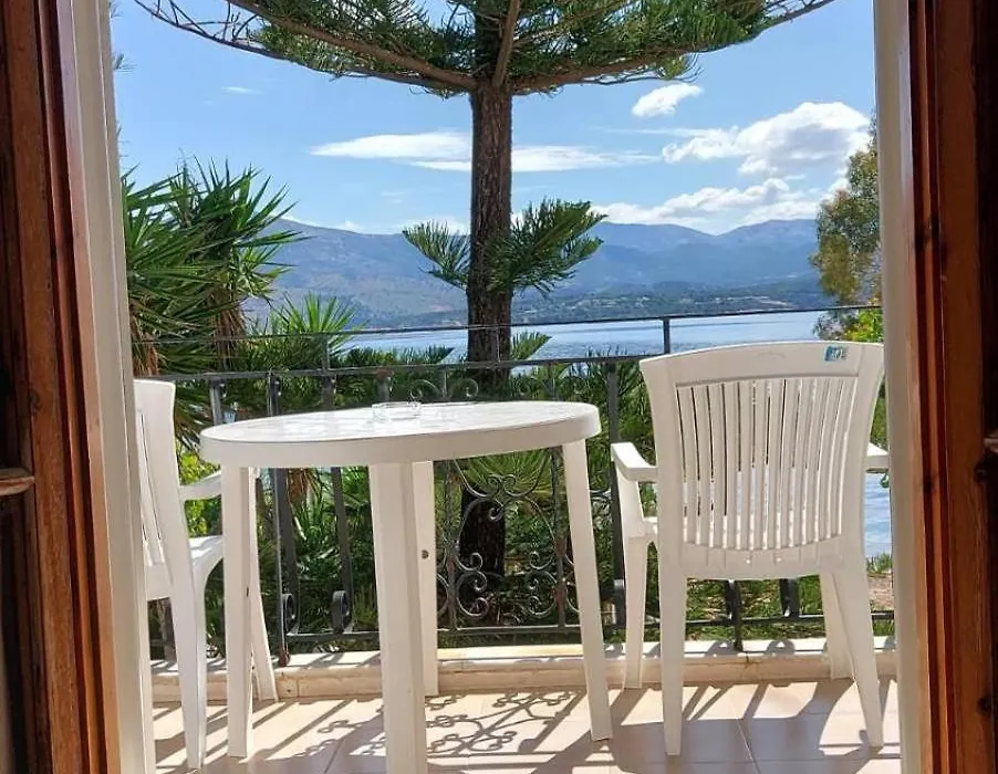 Sea Breeze Apartments-1