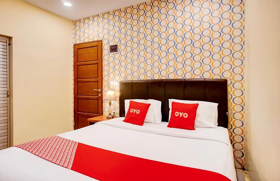 Hotel O Medan City Near Sun Plaza Formerly Residence Anugrah-1