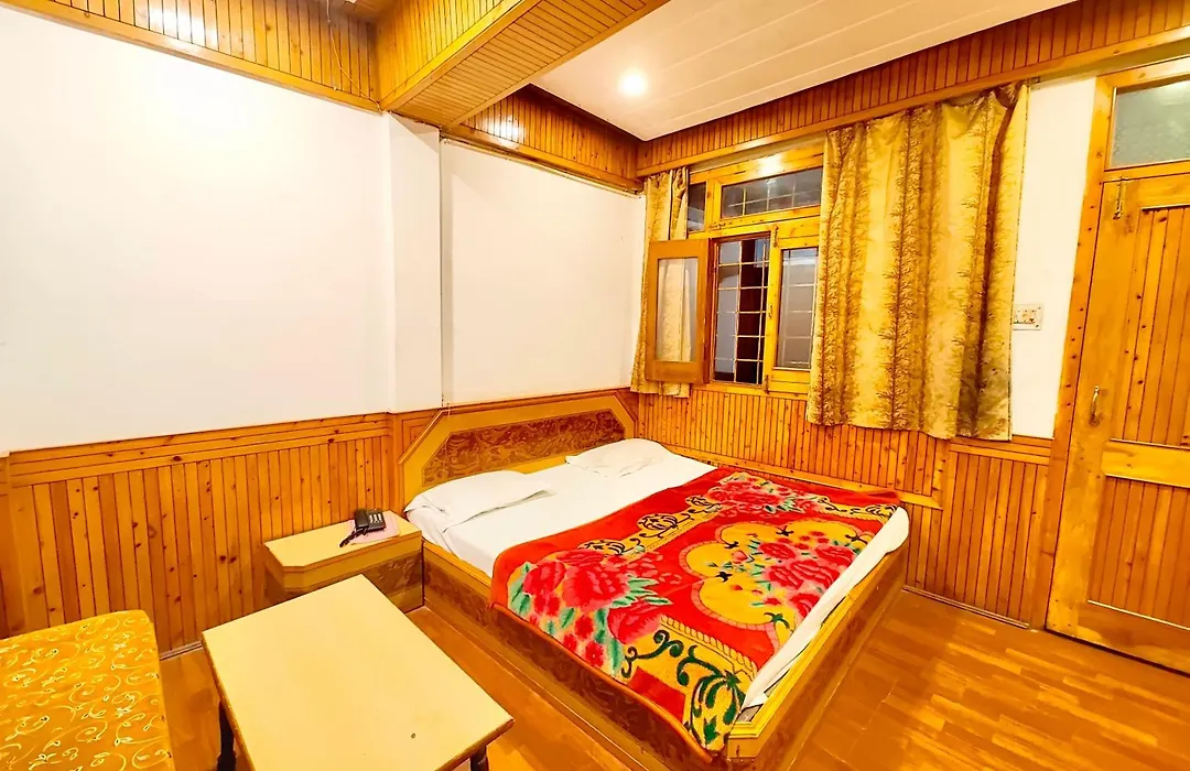 Hotel Shalimar The Mall Road Nainital-1