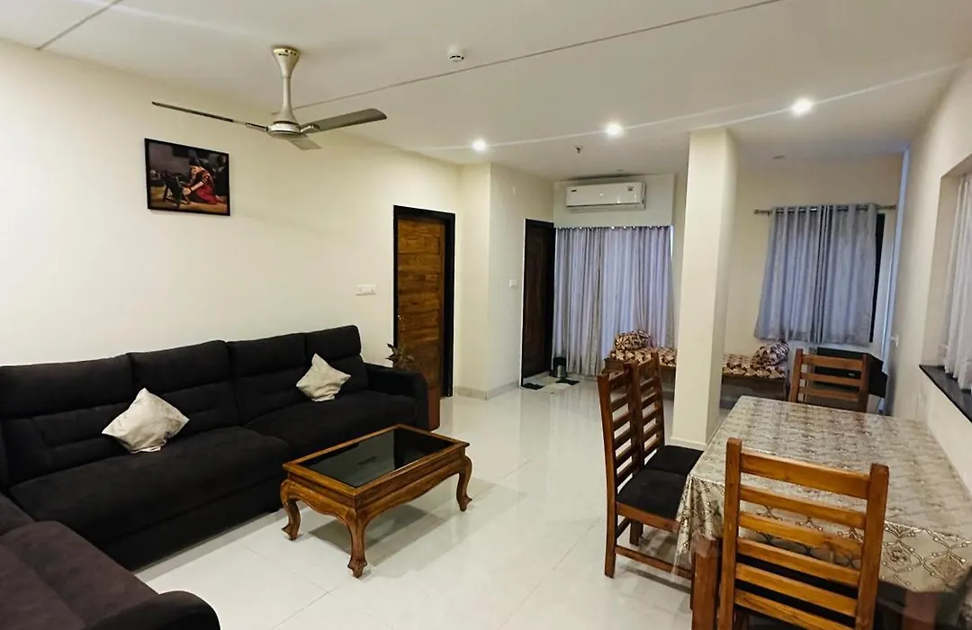 Hotel Gokulam Grand-1