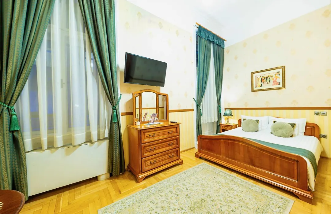 Cotton House Hotel Budapest-1