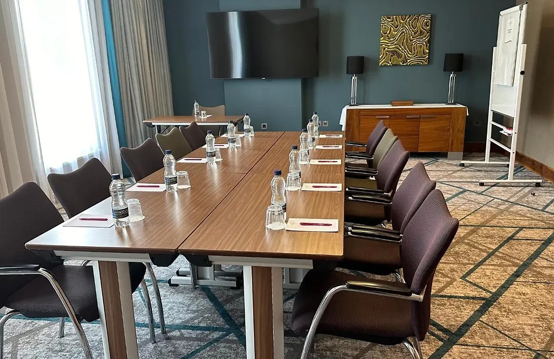 Crowne Plaza Reading-1