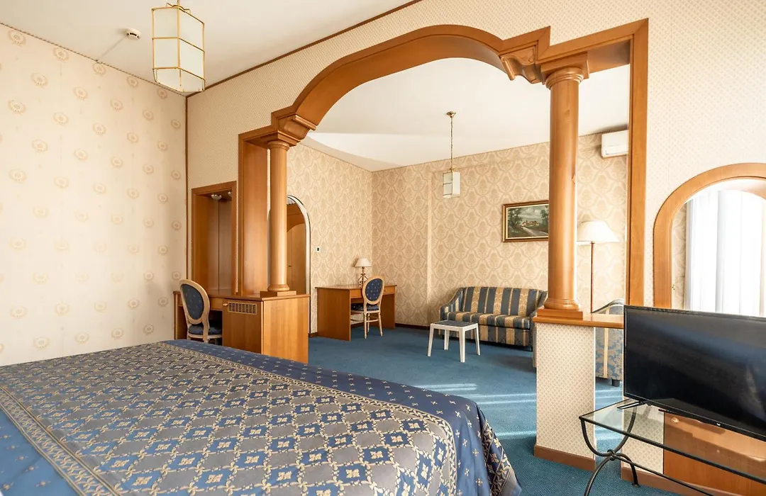 Hotel Grand Torino-1
