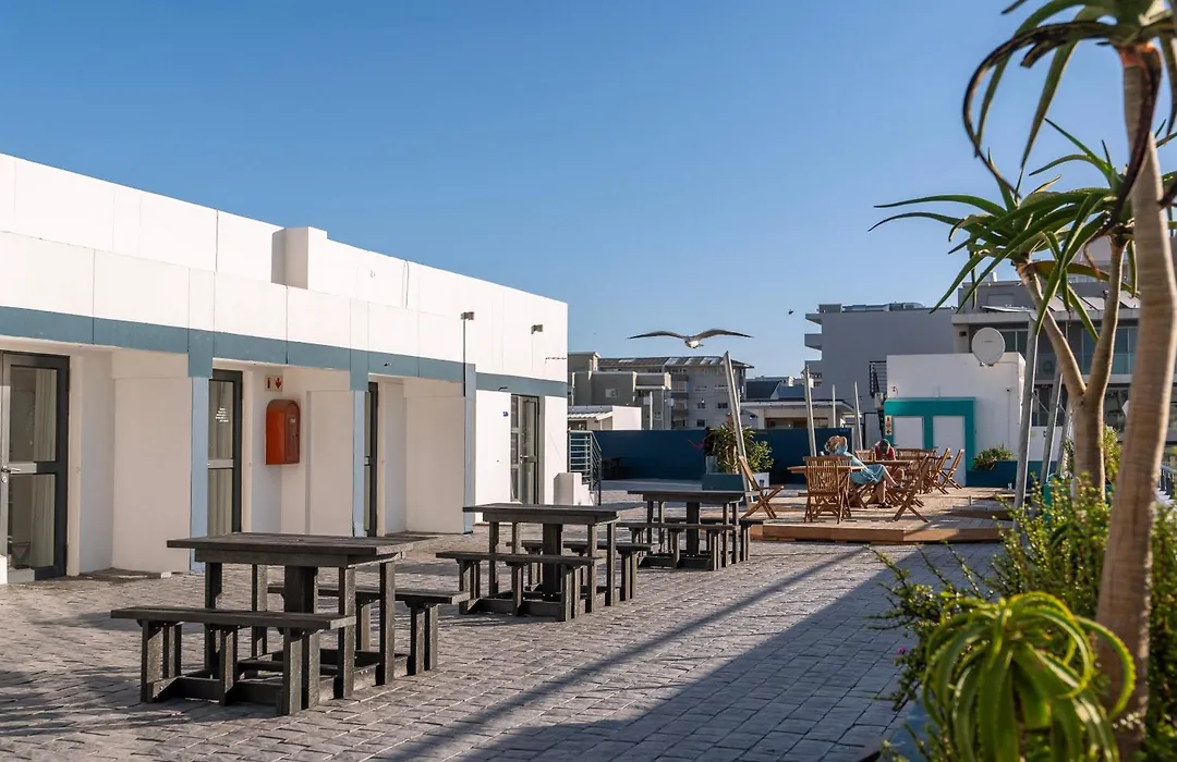 Mojo Hotel & Market-1