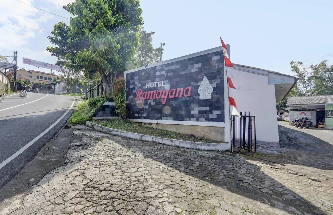 SPOT ON 90156 Hotel Ramayana-1