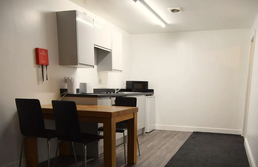 Oyo Victoria Apartments-1