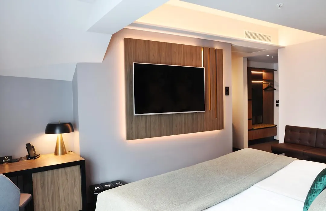Hotel Reykjavik Saga-1