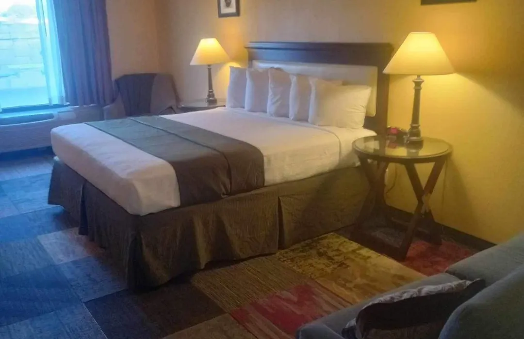Signature Hotel-1