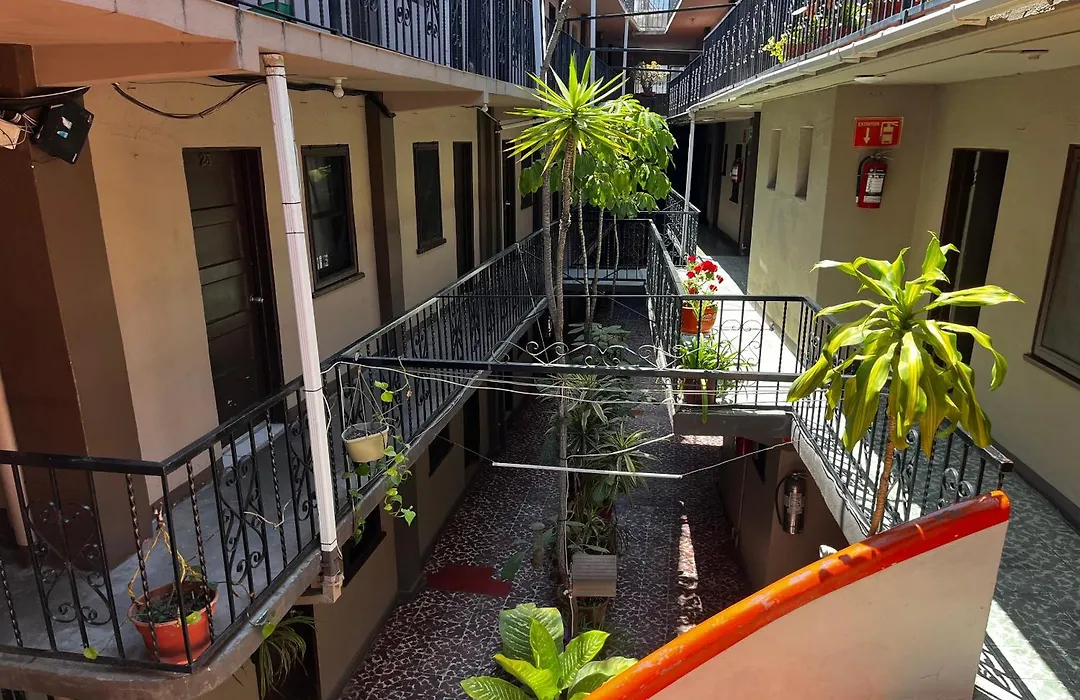 Oyo Hotel Linda Tijuana-1