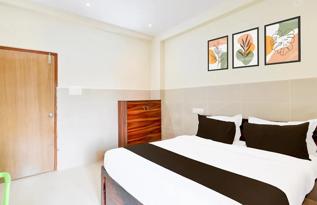 Hotel O Gk Grand-1