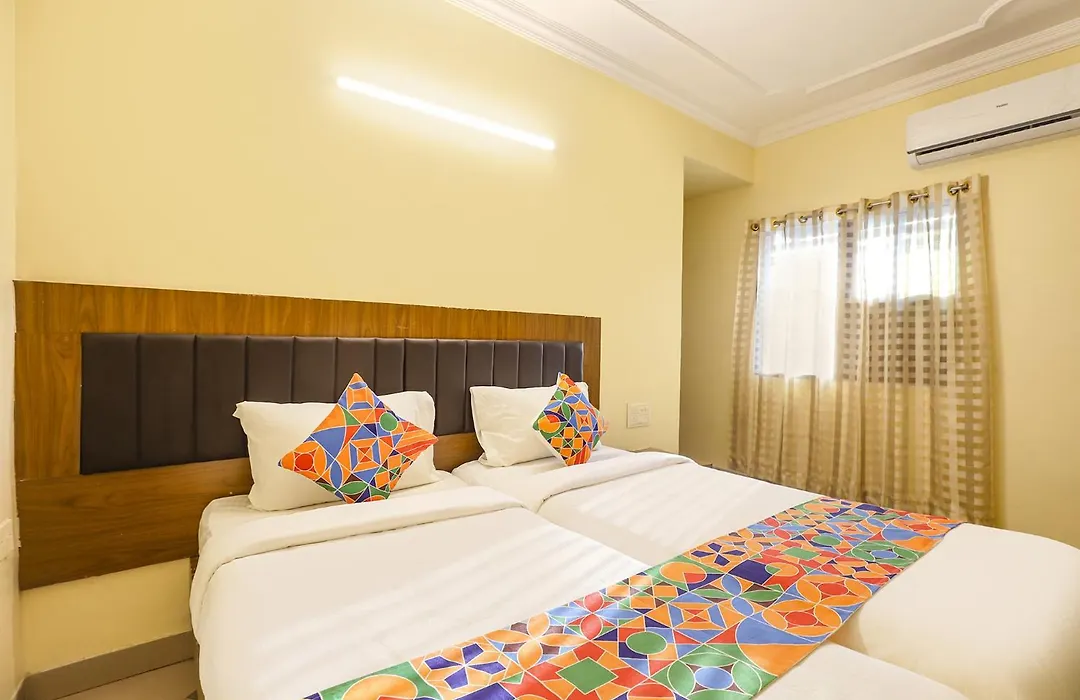 Fabhotel Gt Galaxy Park - Nr Express Avenue Mall, Royapettah-1