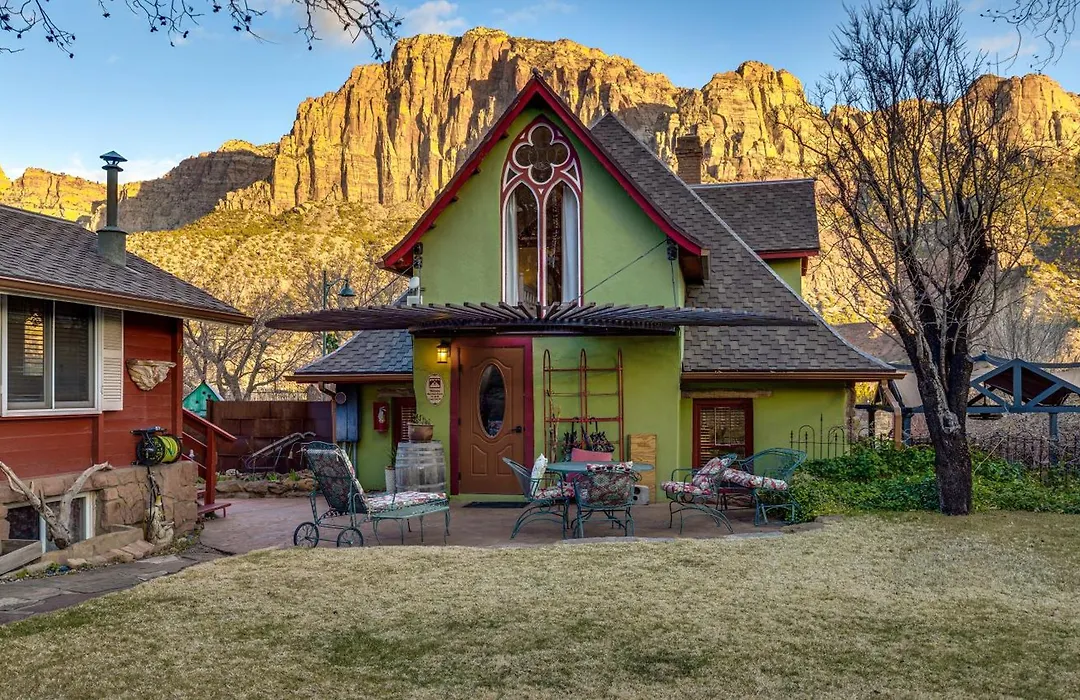 Under The Eaves Inn At Zion National Park-1