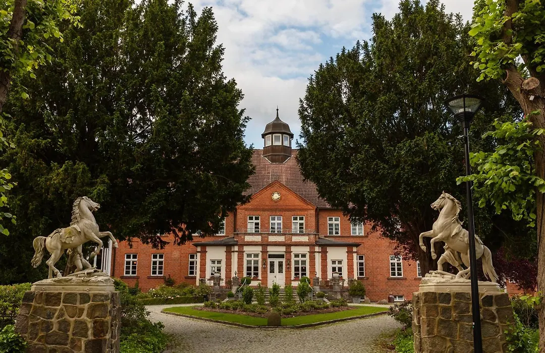 Schloss Basthorst-1