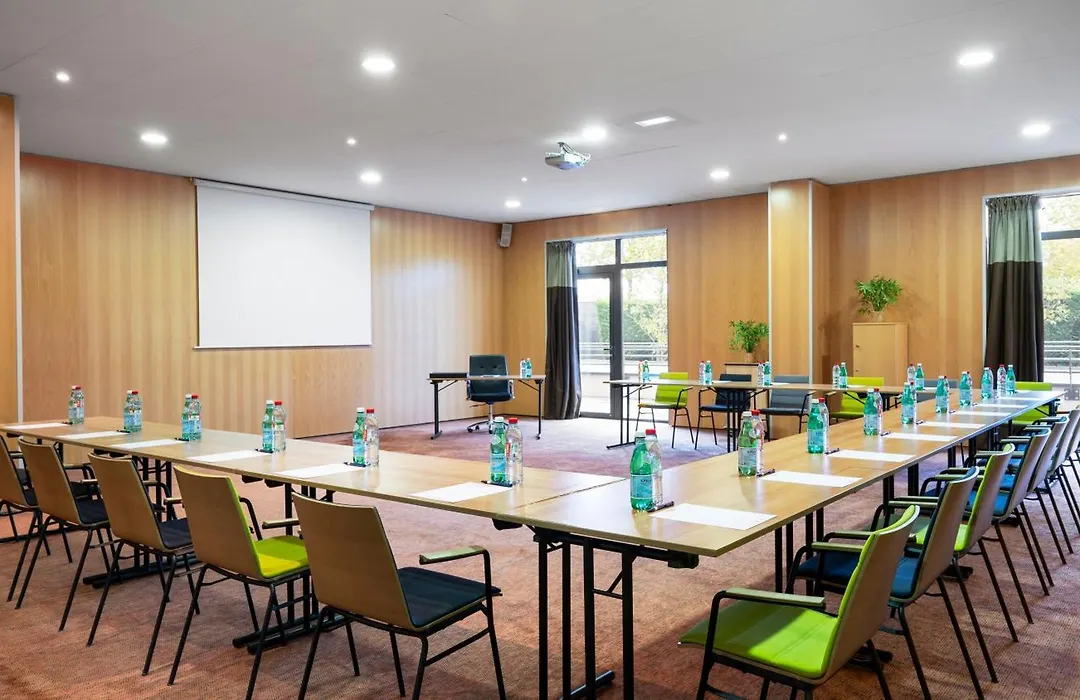 Residhome Suites Paris Senart-1