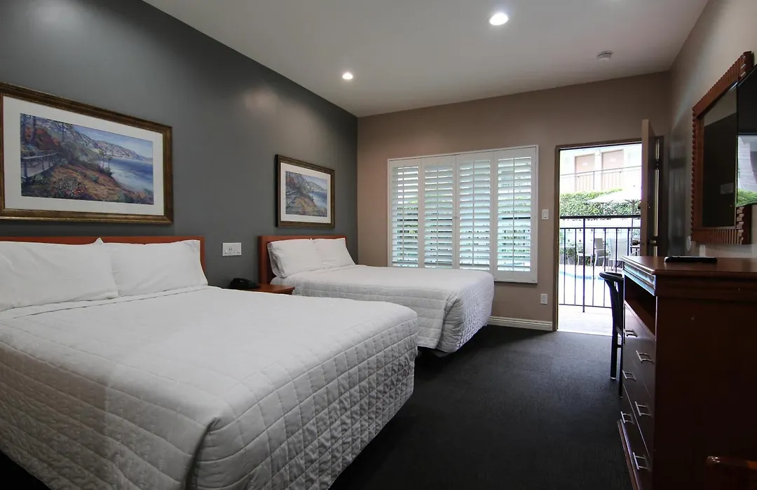 Dunes Inn - Wilshire (Adults Only)-1