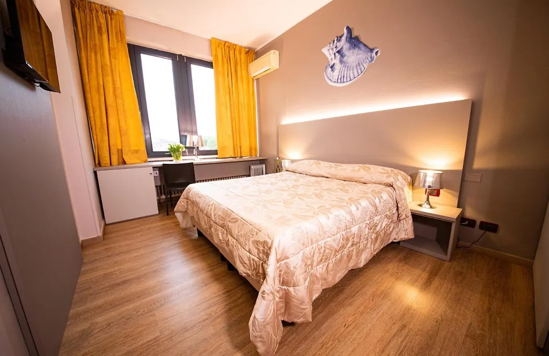 Hotel Italia Di Lerici-1
