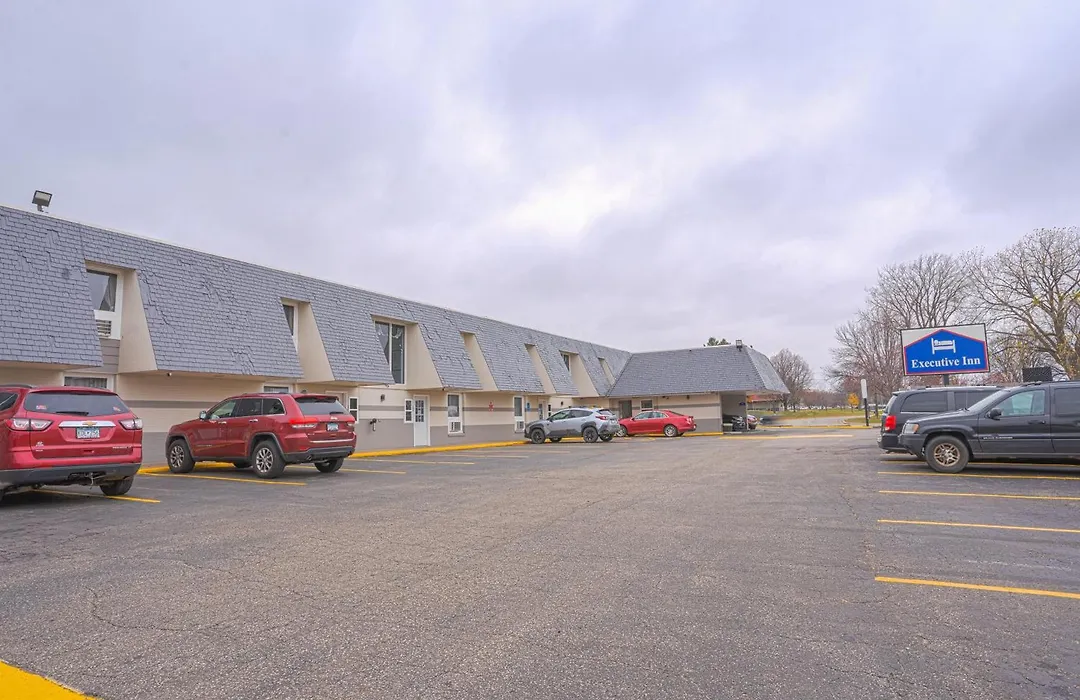 Executive Inn Owatonna Hwy 35-1