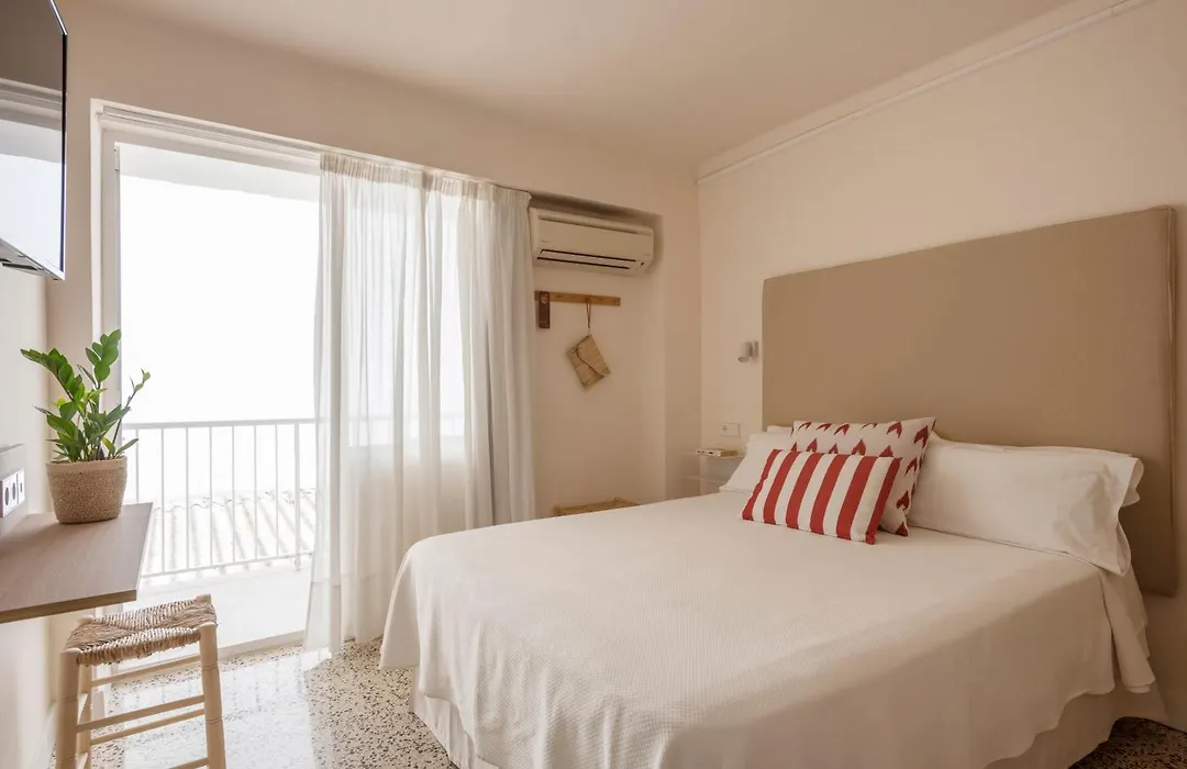 Garau Petit Hotel-1