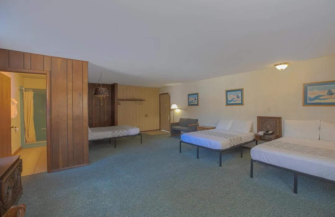 Love Hotels Tomahawk By Oyo At Lake Mohawksin Wi-1