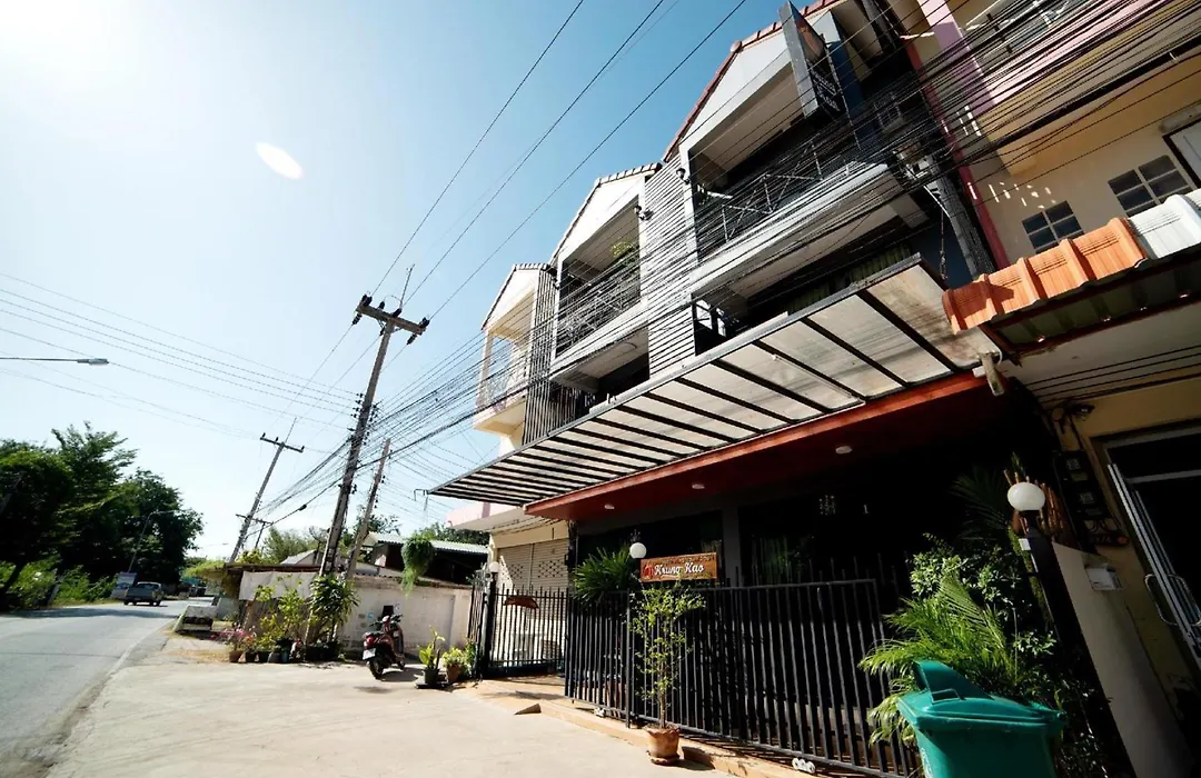 Oyo 465 Krung Kao Traveller Lodge-1