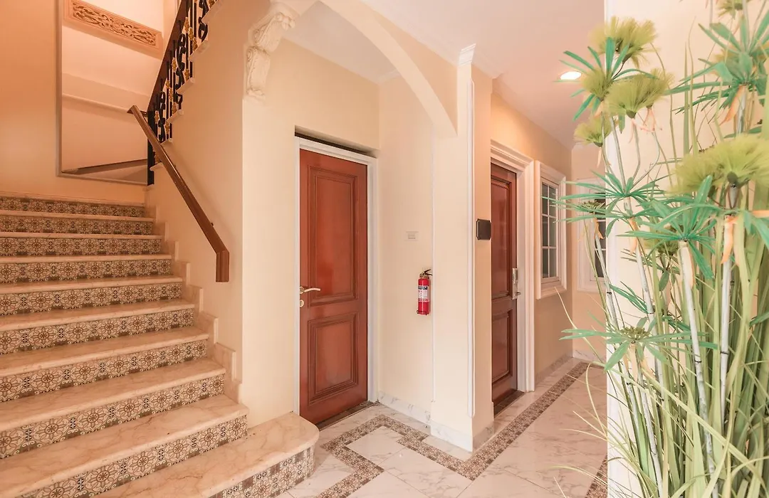 Capital O 371 Kwitang Guest House-1