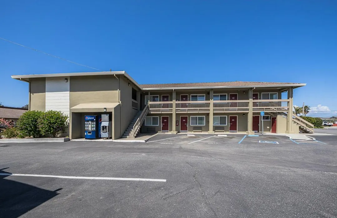 Coastal Valley Inn-1