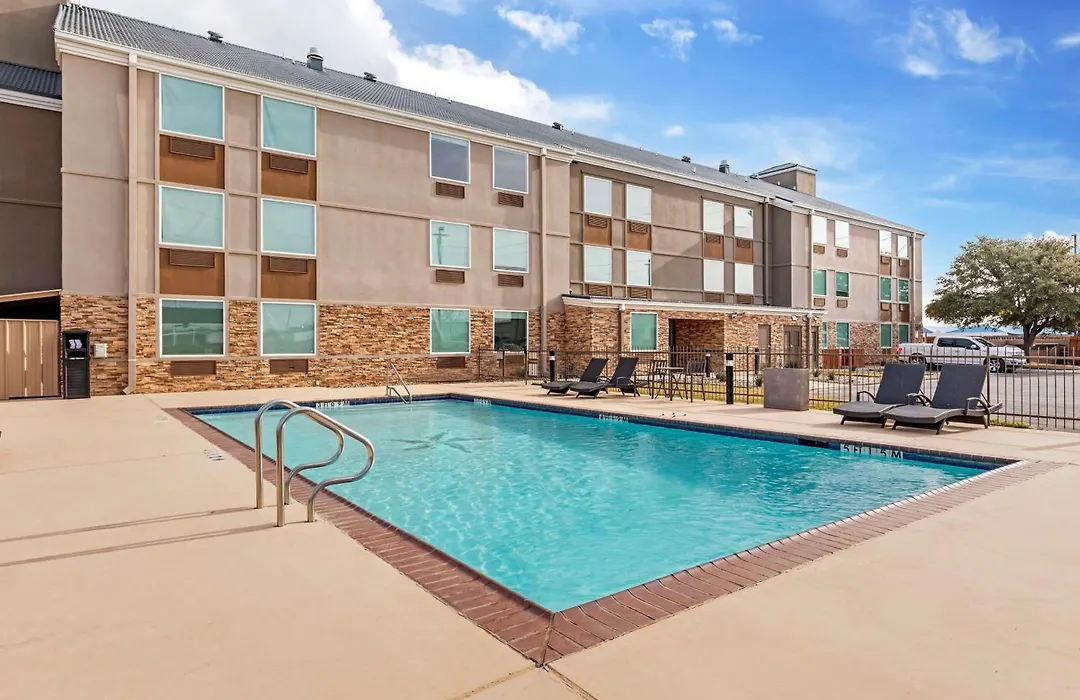 Best Western Plus Riata-1