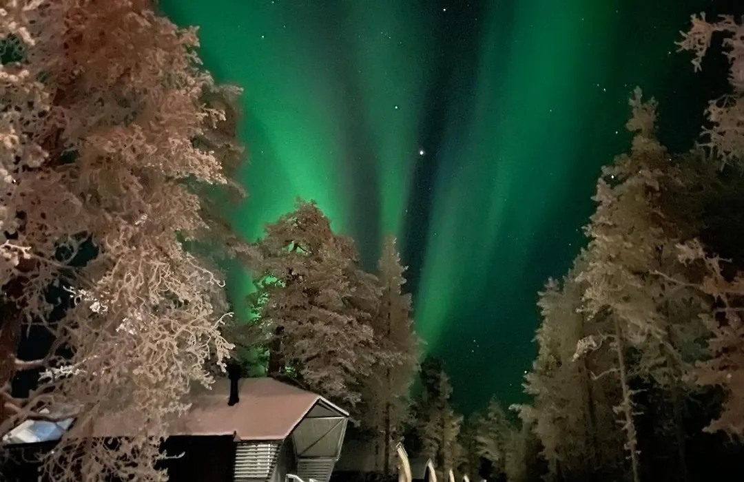 Aurora Queen Resort Igloos-1