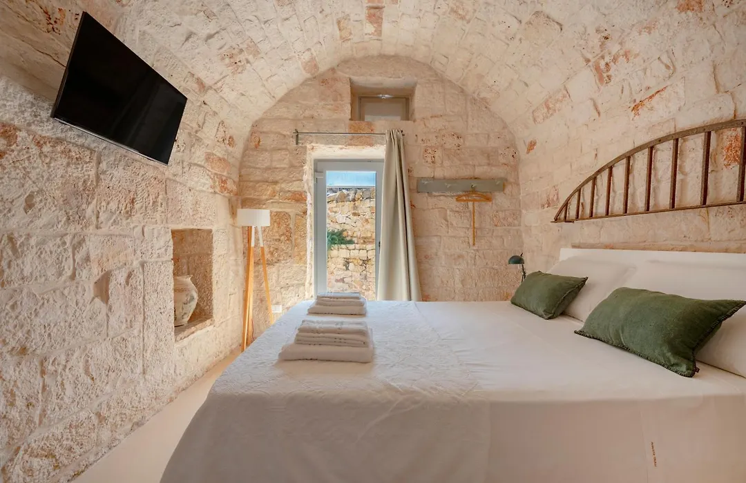 Augusta Trulli Resort B&B-1