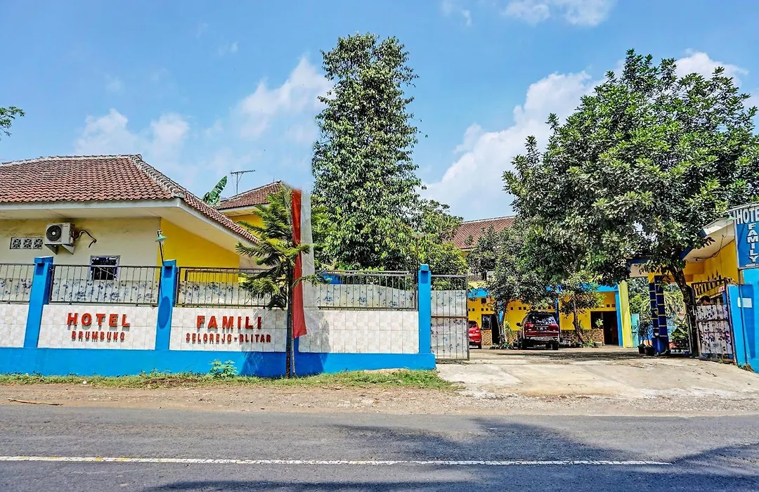 Hotel O Family Blitar-1