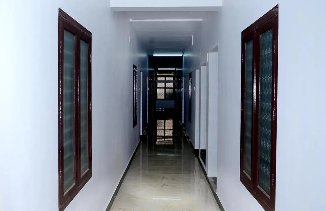 Royal Lodge-1