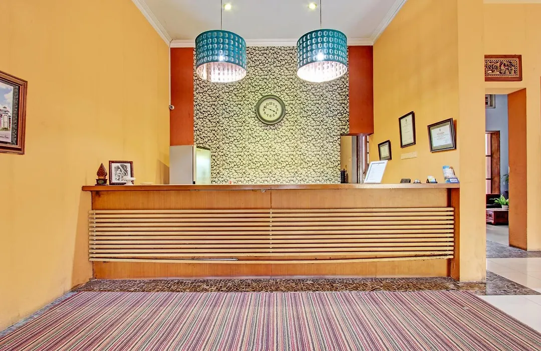 Super Oyo Capital O 93240 Candra Dewi Hotel-1