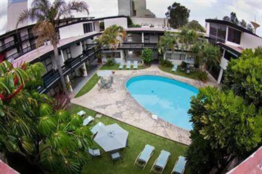 Hotel Portonovo Plaza Expo-1