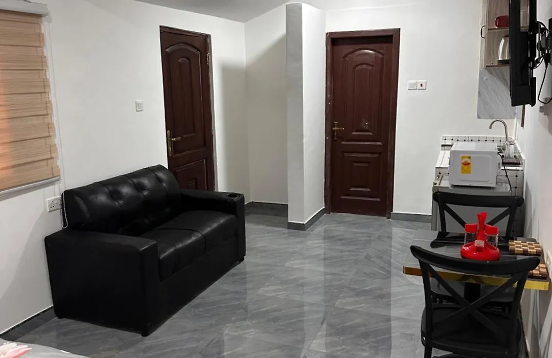 Studio Amari-1