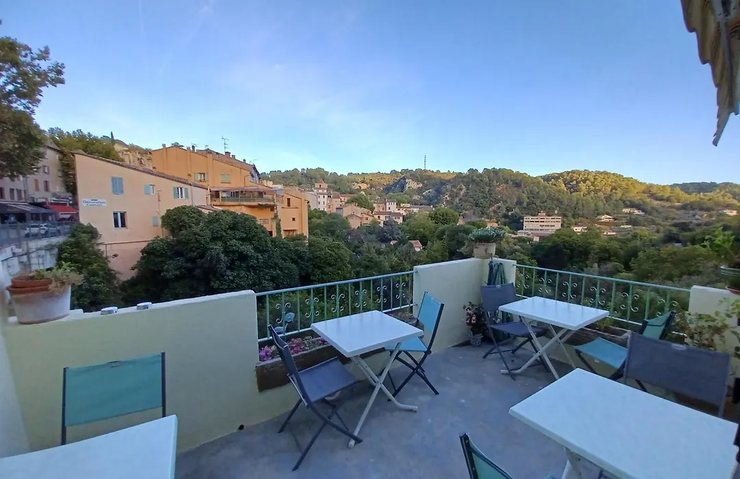 Logis Hôtel du Pont d'Or-1