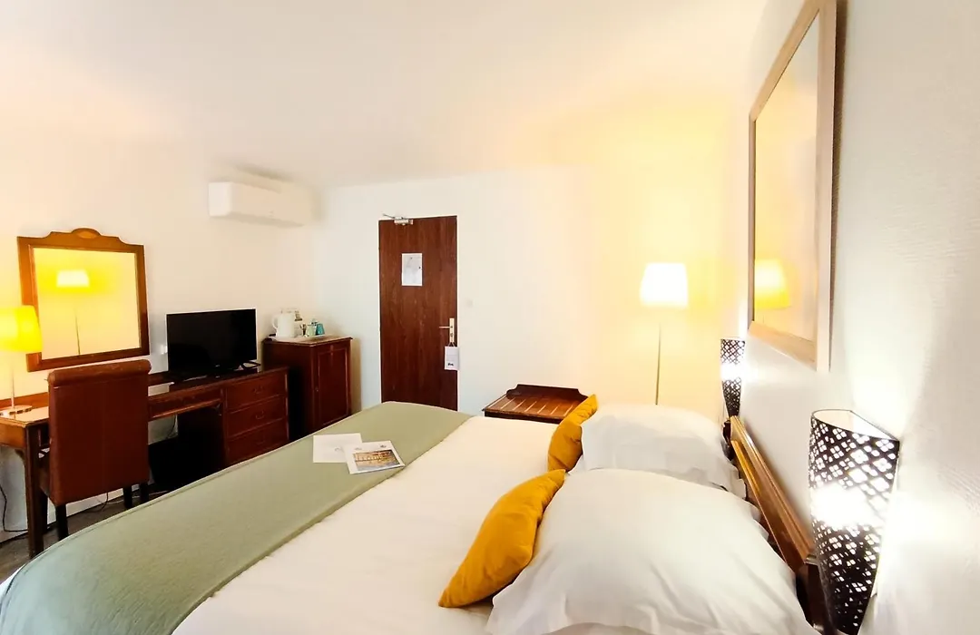 Hotel Des Tuileries-1