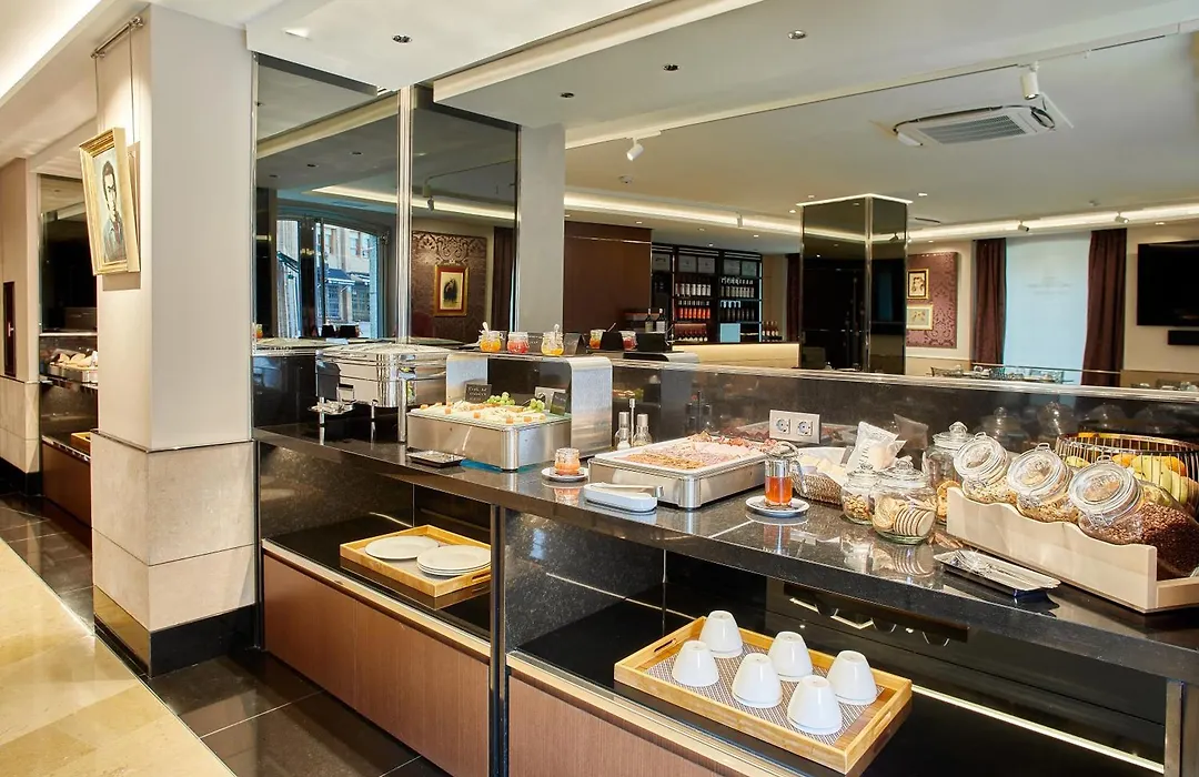 Nexus Valladolid Suites&Hotel-1