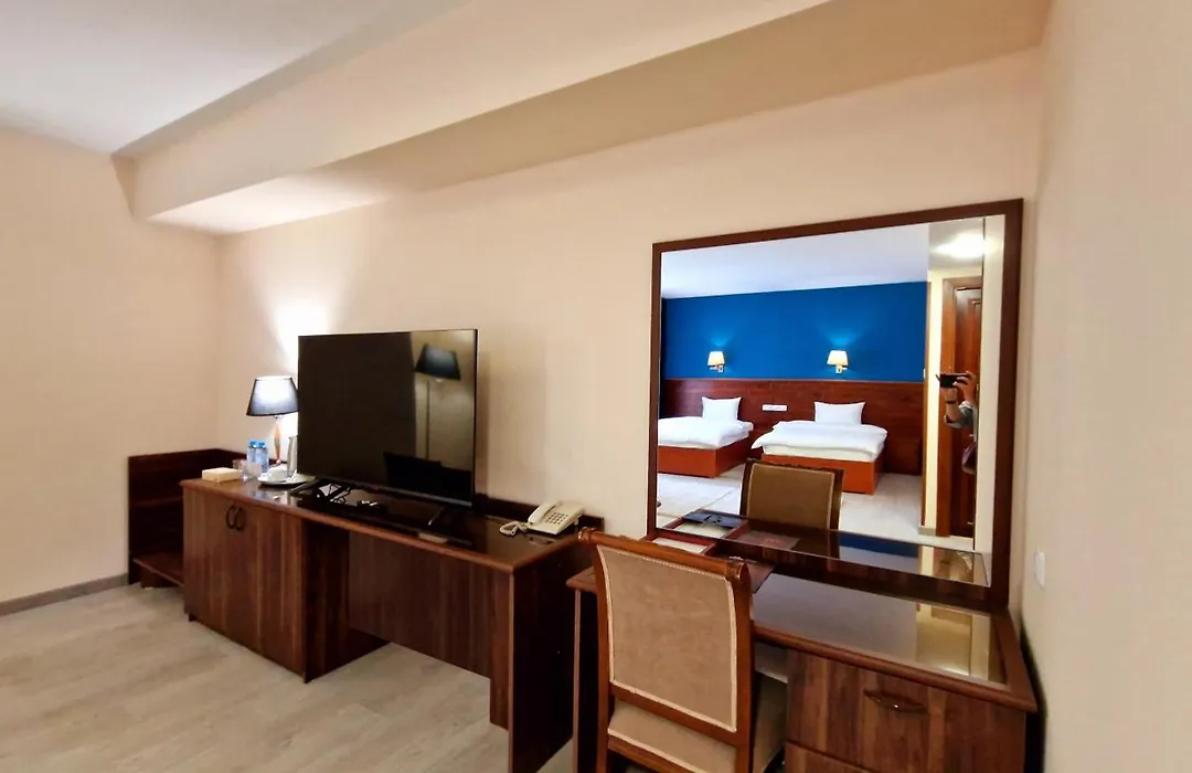 Ararat Hotel-1