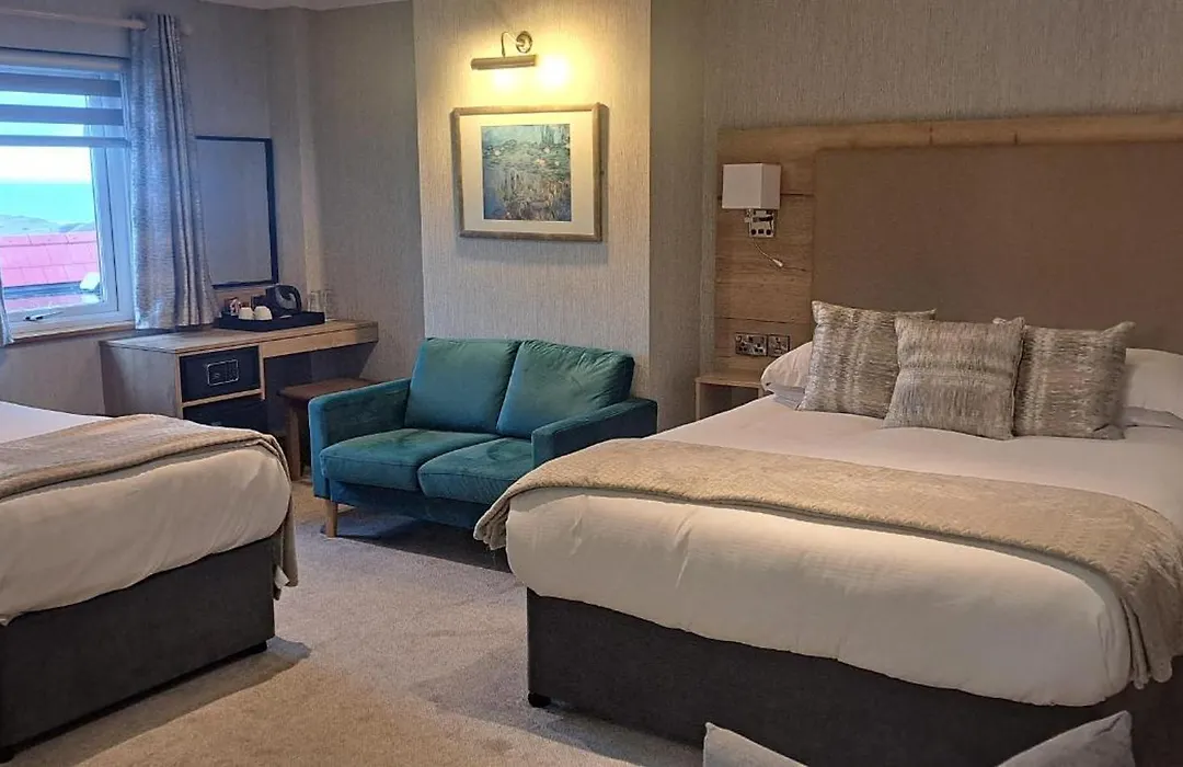 Royal Court Hotel-1