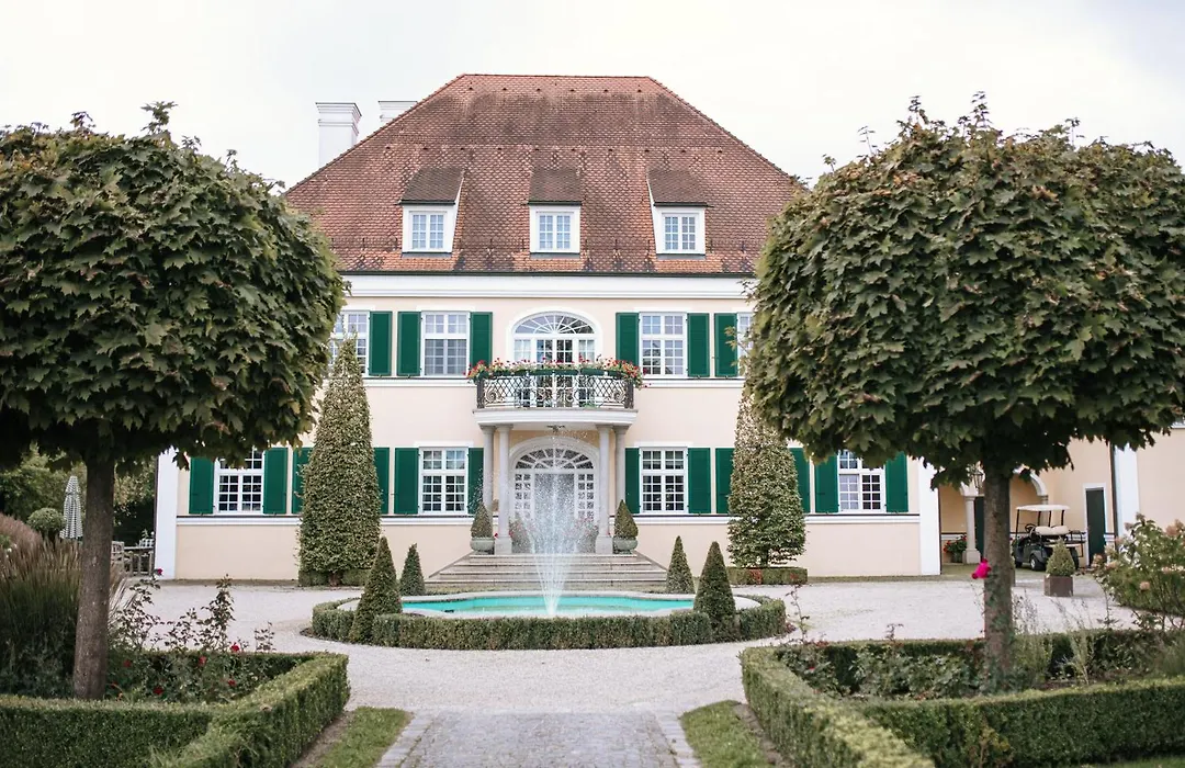 Gut Altholz Landhotel und Restaurant Hutter-1