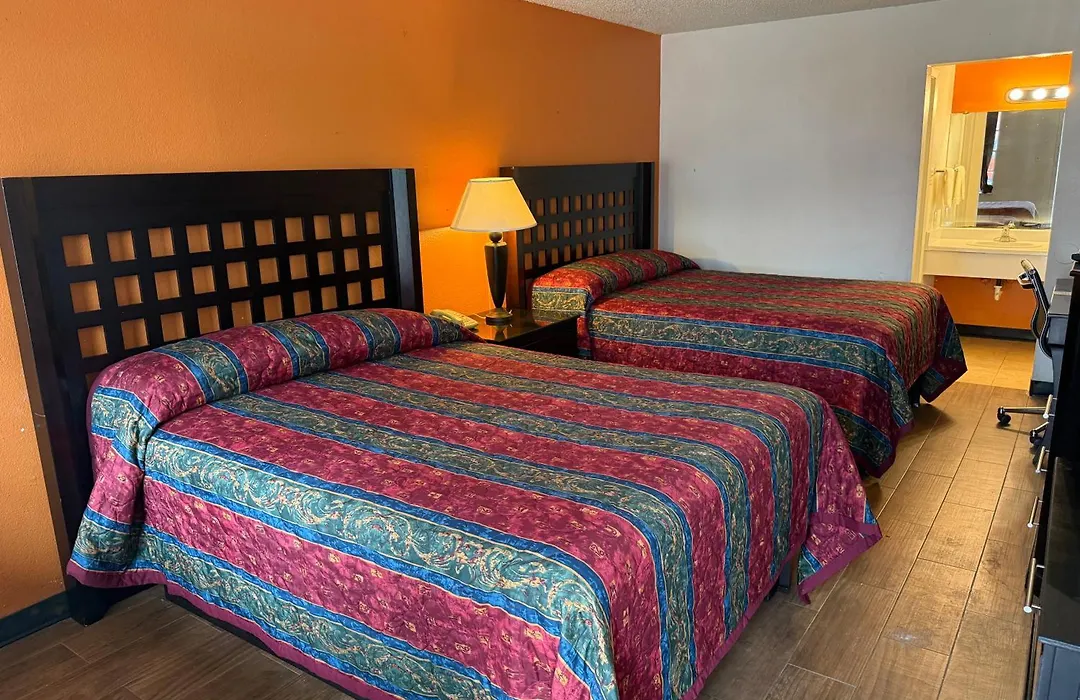 Sherman Inn-1