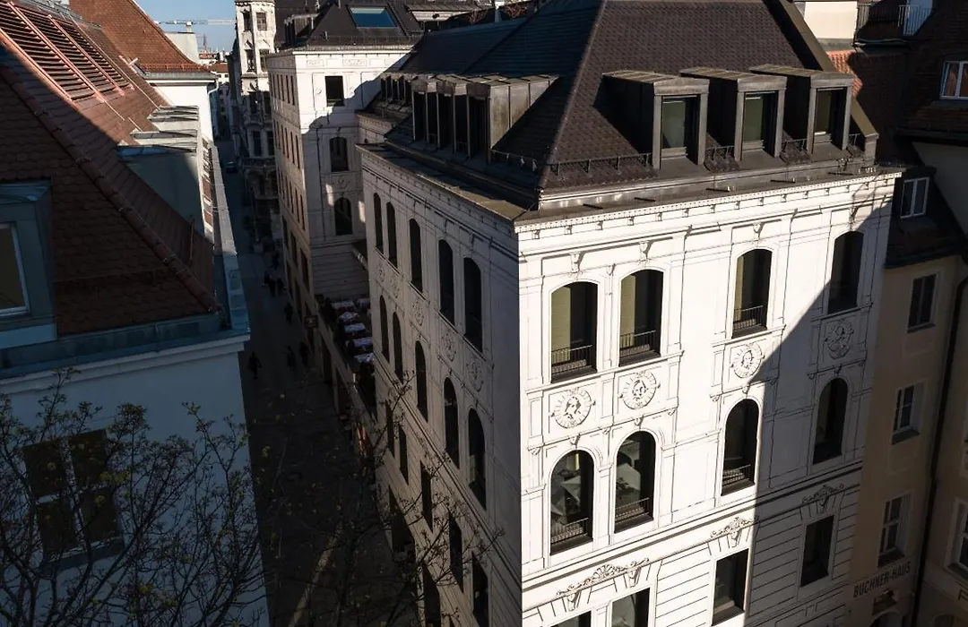 Do & Co Hotel Muenchen-1